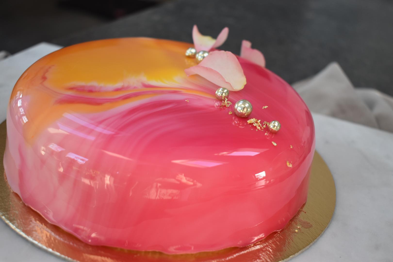 Sensommerens bærhøst - kagebord i Stenmaglehaven