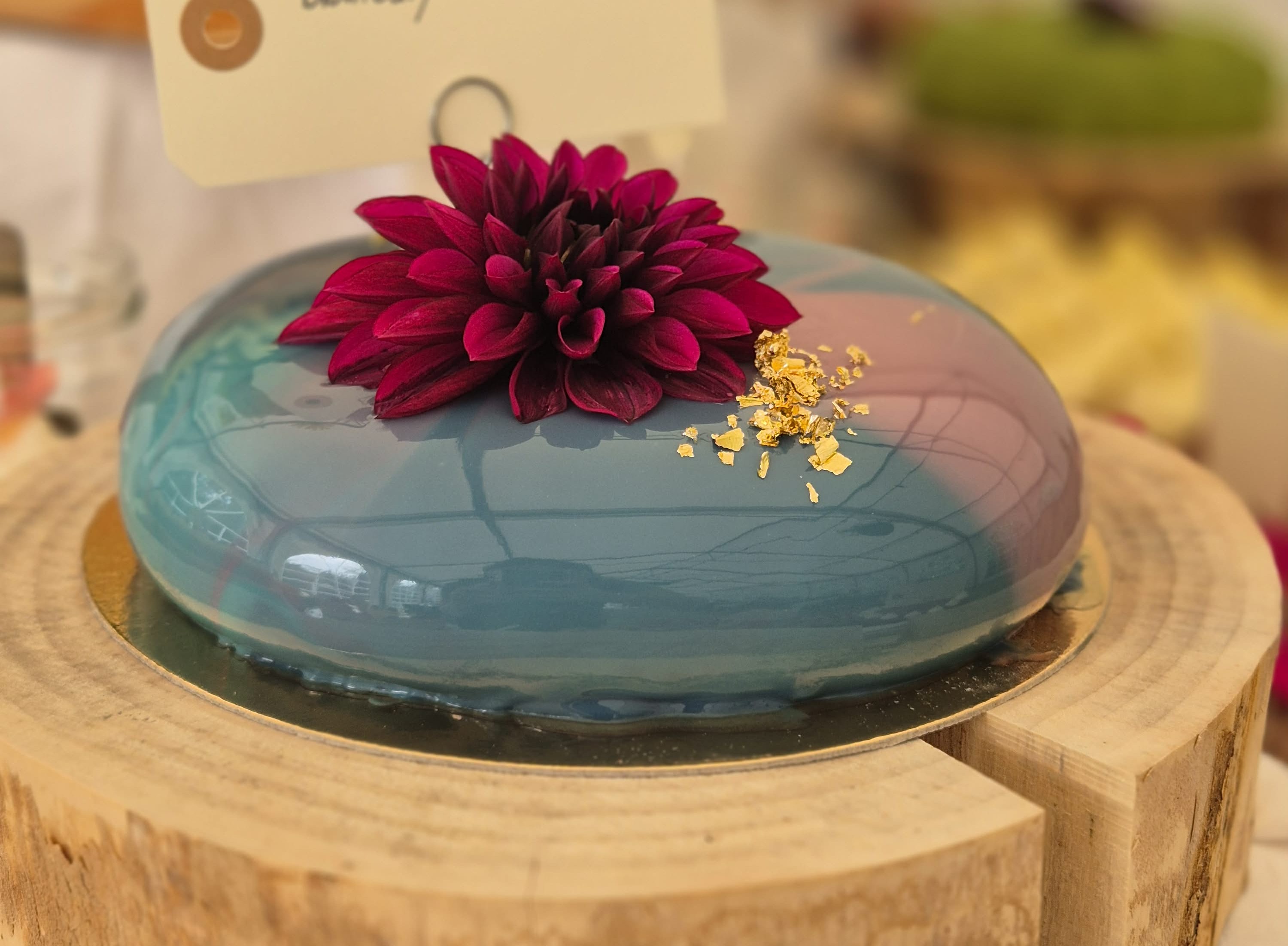 Smagen af maj - Kagebord i Stenmaglehaven